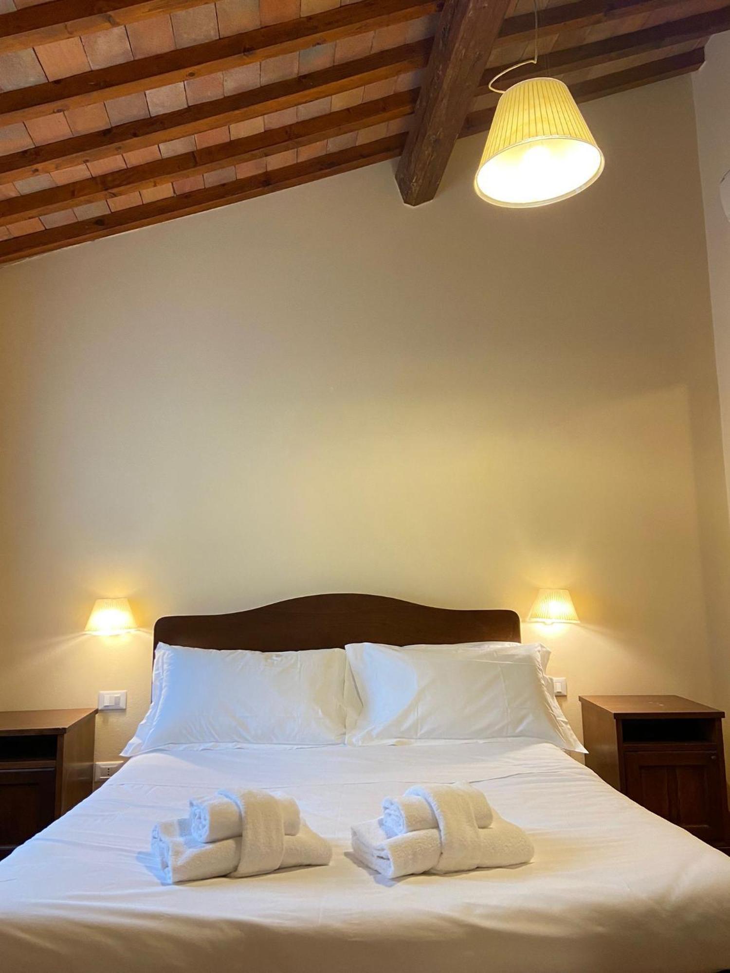 Casale Dei Cento Acri Bed & Breakfast Firenze Bagian luar foto